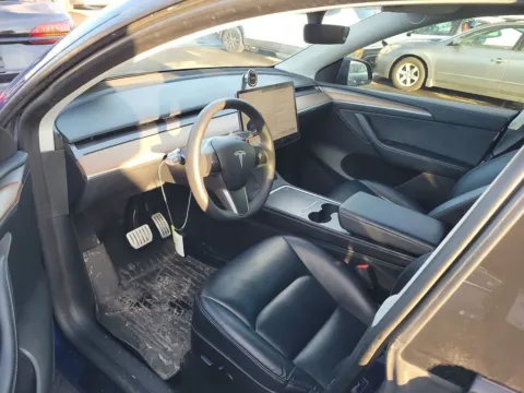 More photos of 2022 Tesla Model Y Performance at AutoGiant USA Fishers, IN