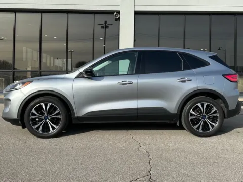 More photos of 2022 Ford Escape SE at AutoGiant USA Fishers, IN