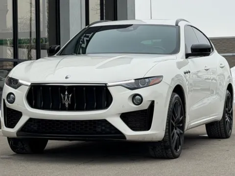 More photos of 2021 Maserati Levante S at AutoGiant USA Fishers, IN
