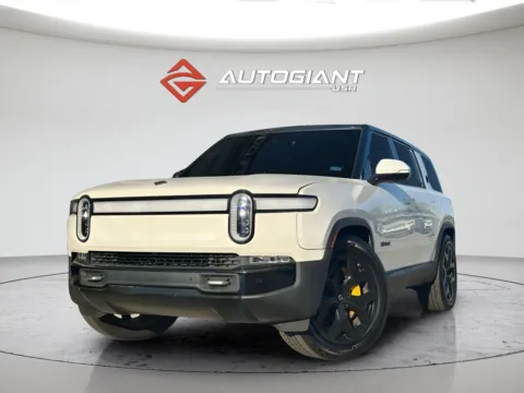White 2022 Rivian R1S Adventure for sale in Fishers, IN