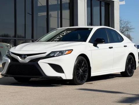 More photos of 2020 Toyota Camry SE at AutoGiant USA Fishers, IN