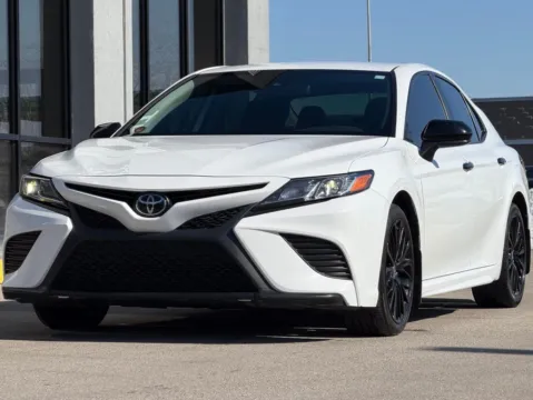 More photos of 2020 Toyota Camry SE at AutoGiant USA Fishers, IN
