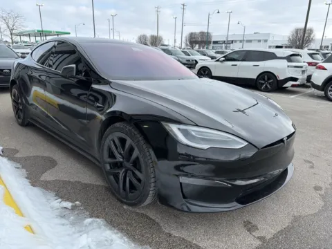 More photos of 2021 Tesla Model S Plaid at AutoGiant USA Fishers, IN