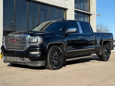 More photos of 2017 GMC Sierra 1500 Denali at AutoGiant USA Fishers, IN