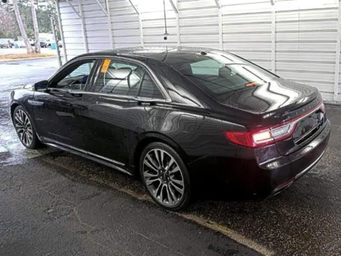 More photos of 2017 Lincoln Continental Select at AutoGiant USA Fishers, IN