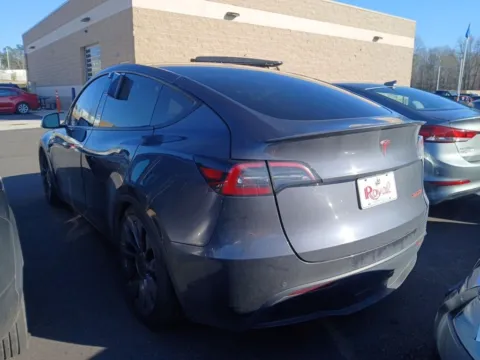 More photos of 2022 Tesla Model Y Performance at AutoGiant USA Fishers, IN
