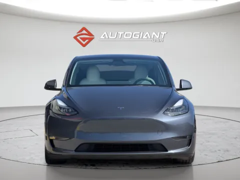 More photos of 2022 Tesla Model Y Performance at AutoGiant USA Fishers, IN