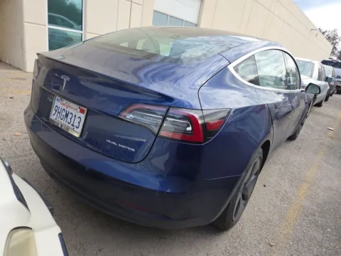 More photos of 2018 Tesla Model 3 Long Range at AutoGiant USA Fishers, IN