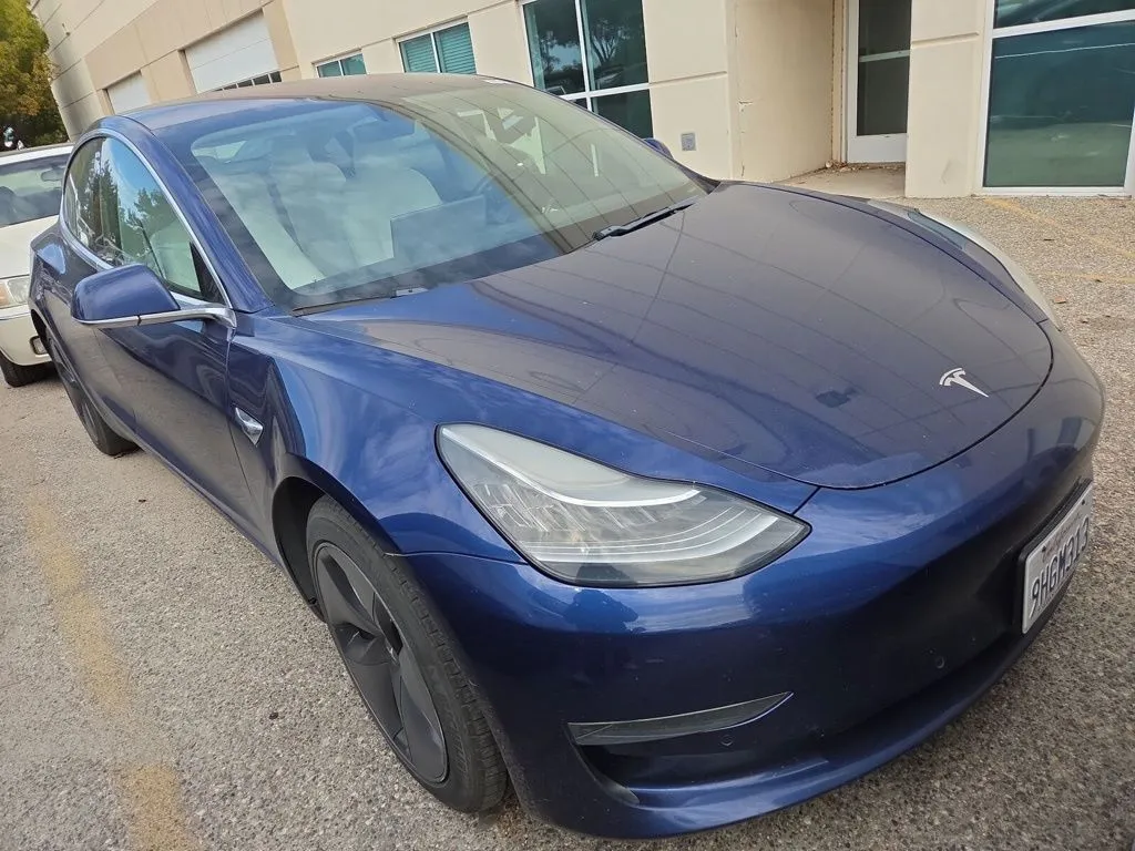 Blue 2018 Tesla Model 3 Long Range for sale in Fishers, IN
