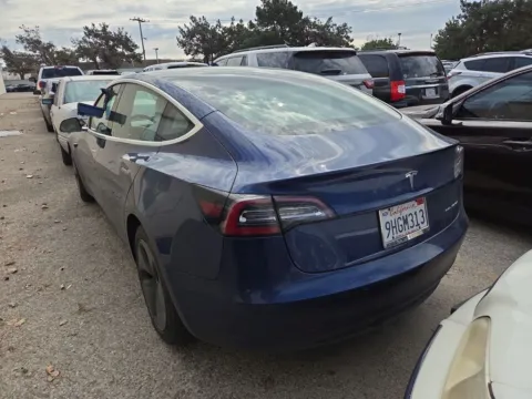More photos of 2018 Tesla Model 3 Long Range at AutoGiant USA Fishers, IN