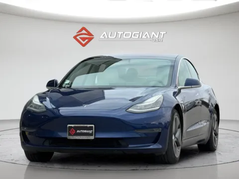 More photos of 2018 Tesla Model 3 Long Range at AutoGiant USA Fishers, IN