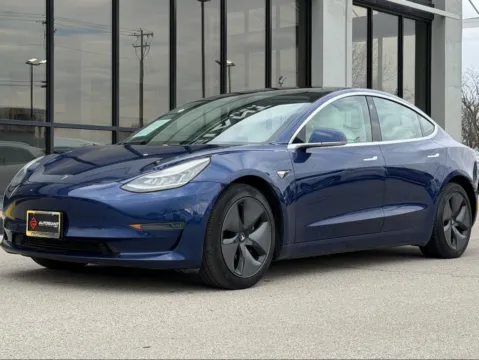 More photos of 2018 Tesla Model 3 Long Range at AutoGiant USA Fishers, IN