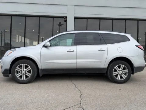 More photos of 2016 Chevrolet Traverse LT at AutoGiant USA Fishers, IN