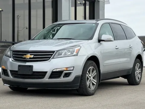 More photos of 2016 Chevrolet Traverse LT at AutoGiant USA Fishers, IN