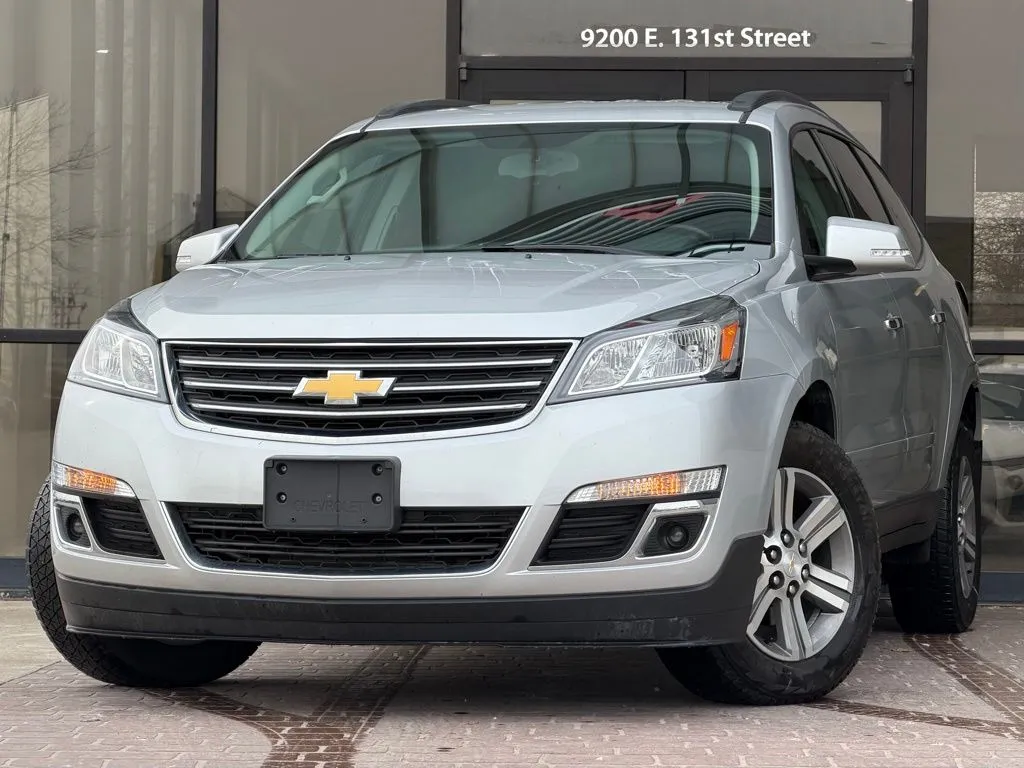 2016 Chevrolet Traverse LT for sale in Fishers, IN