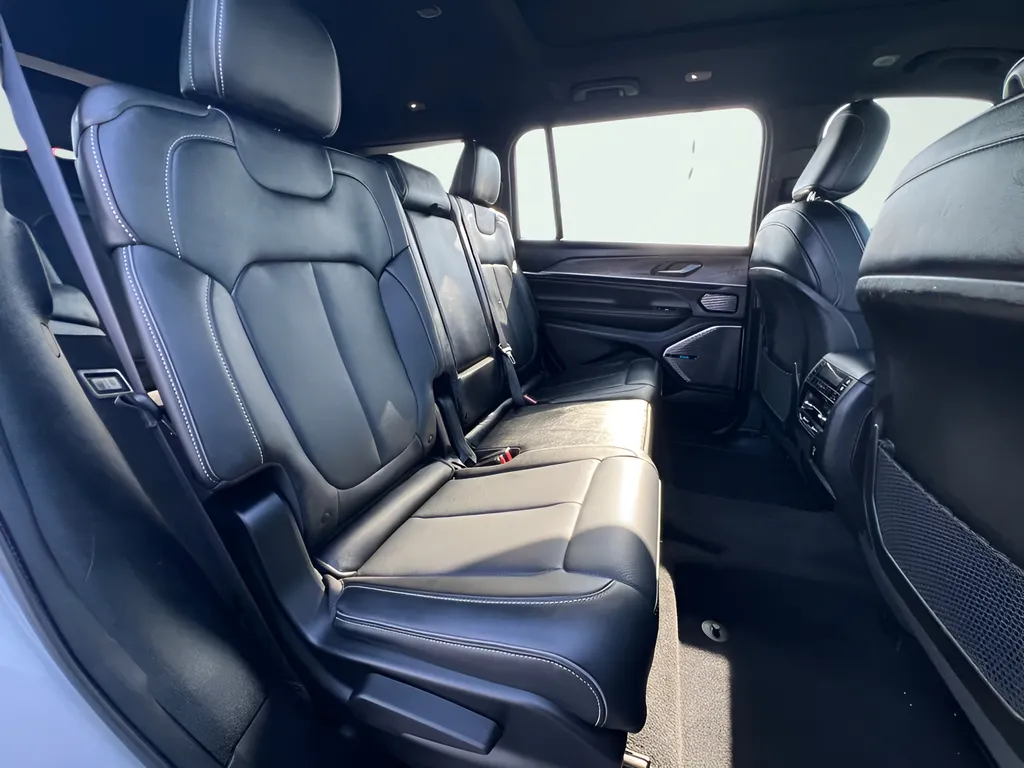 2022 Jeep Grand Cherokee L Overland - Photo 30