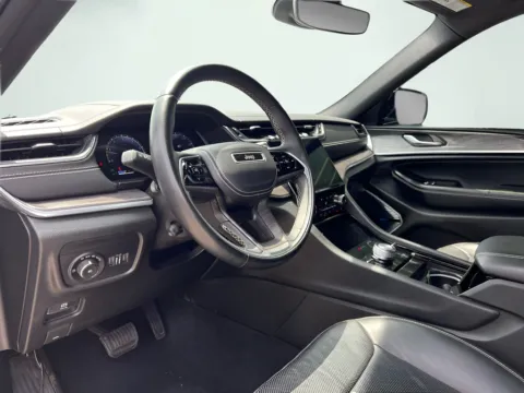 Photos of 2022 Jeep Grand Cherokee L Overland for sale in Fishers, IN at AutoGiant USA Fishers