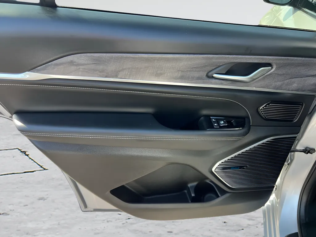 2022 Jeep Grand Cherokee L Overland - Photo 25