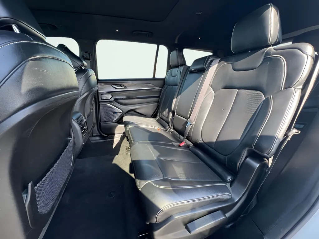 2022 Jeep Grand Cherokee L Overland - Photo 23