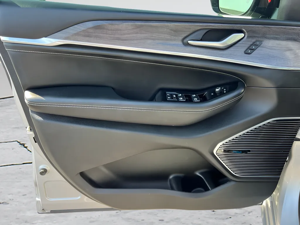 2022 Jeep Grand Cherokee L Overland - Photo 38