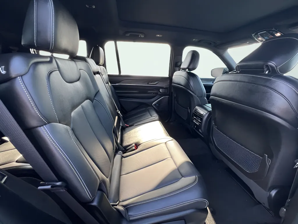 2022 Jeep Grand Cherokee L Overland - Photo 29