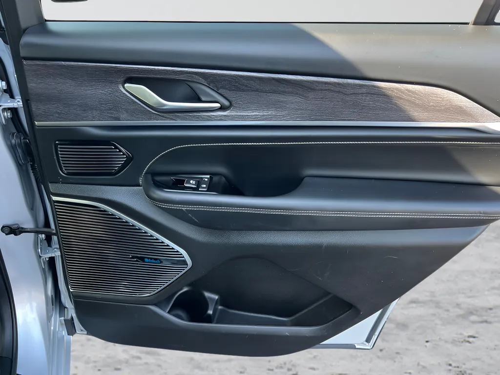 2022 Jeep Grand Cherokee L Overland - Photo 31