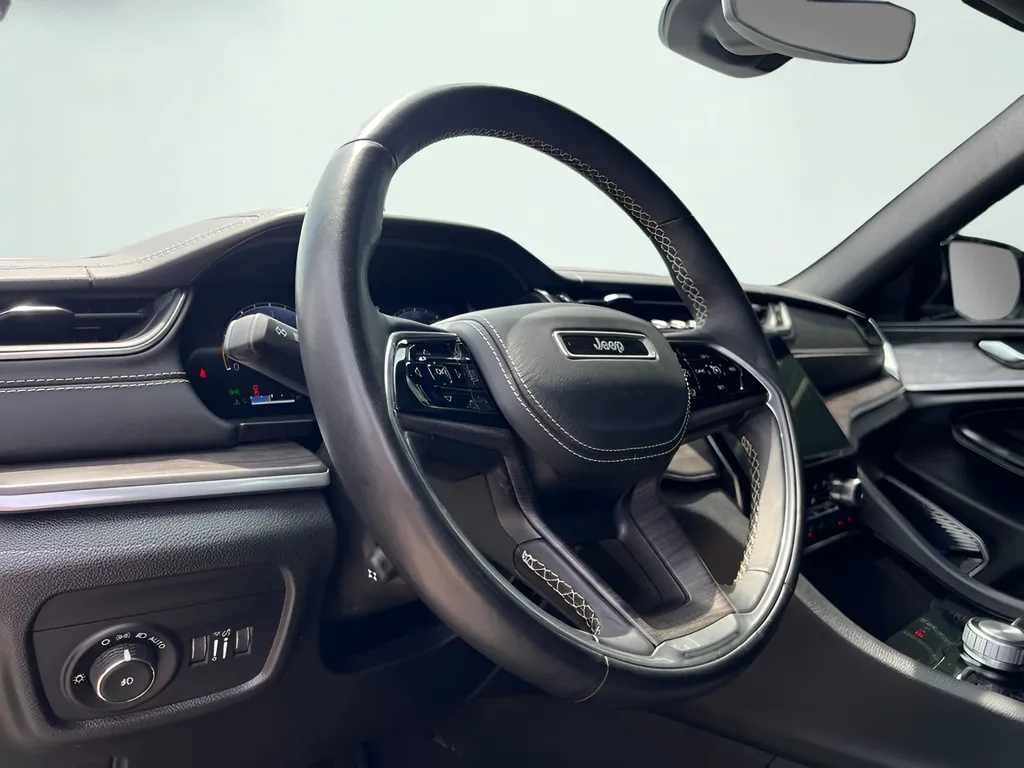 2022 Jeep Grand Cherokee L Overland - Photo 18