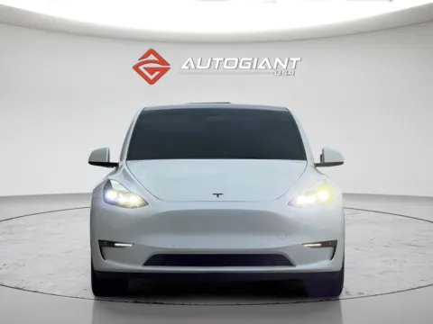 More photos of 2022 Tesla Model Y Performance at AutoGiant USA Fishers, IN