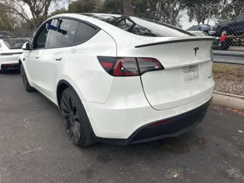 More photos of 2022 Tesla Model Y Performance at AutoGiant USA Fishers, IN