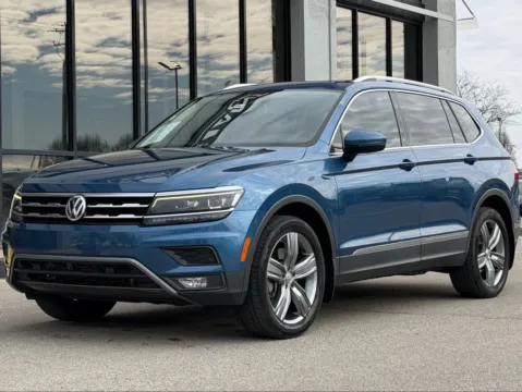 More photos of 2018 Volkswagen Tiguan 2.0T SEL Premium at AutoGiant USA Fishers, IN