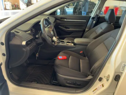 Another view of 2020 Nissan Altima 2.5 SV for sale in Fishers, IN at AutoGiant USA Fishers