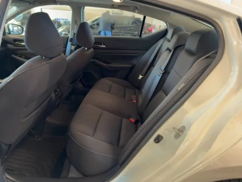 More photos of 2020 Nissan Altima 2.5 SV at AutoGiant USA Fishers, IN