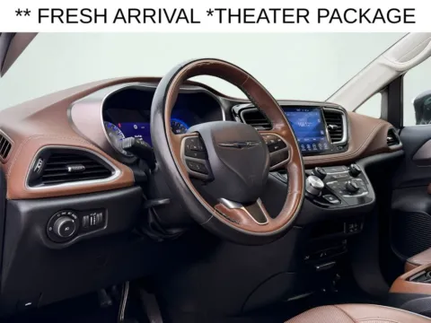 Photos of 2017 Chrysler Pacifica Limited for sale in Fishers, IN at AutoGiant USA Fishers