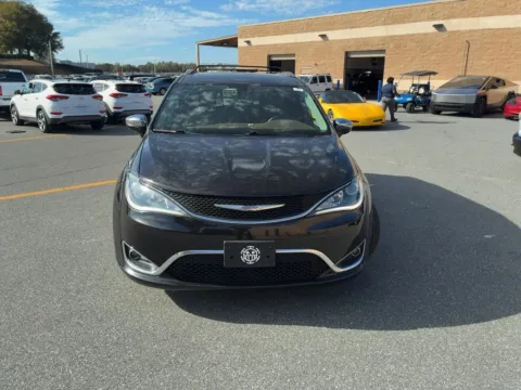 Another view of 2017 Chrysler Pacifica Limited for sale in Fishers, IN at AutoGiant USA Fishers