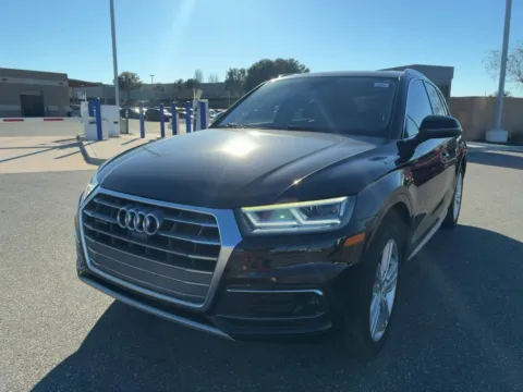 Black 2018 Audi Q5 2.0T for sale in Fishers, IN