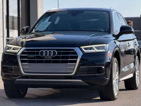 More photos of 2018 Audi Q5 2.0T at AutoGiant USA Fishers, IN