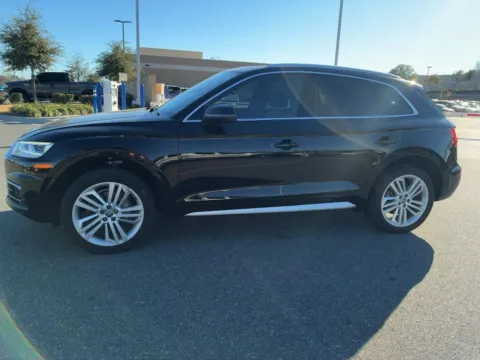 Photos of 2018 Audi Q5 2.0T for sale in Fishers, IN at AutoGiant USA Fishers