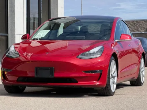 More photos of 2018 Tesla Model 3 Long Range at AutoGiant USA Fishers, IN