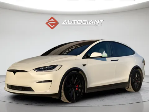 More photos of 2023 Tesla Model X Plaid at AutoGiant USA Fishers, IN