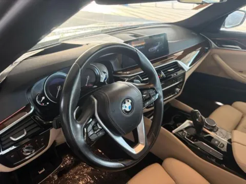 More photos of 2018 BMW 5 Series 530i at AutoGiant USA Fishers, IN