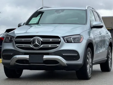 More photos of 2022 Mercedes-Benz GLE 350 at AutoGiant USA Fishers, IN