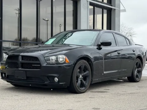 More photos of 2012 Dodge Charger SXT at AutoGiant USA Fishers, IN