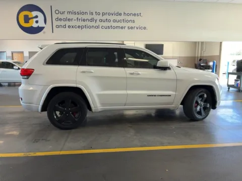 More photos of 2015 Jeep Grand Cherokee Altitude at AutoGiant USA Fishers, IN