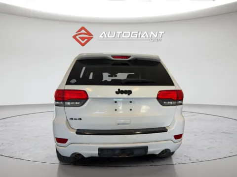 More photos of 2015 Jeep Grand Cherokee Altitude at AutoGiant USA Fishers, IN
