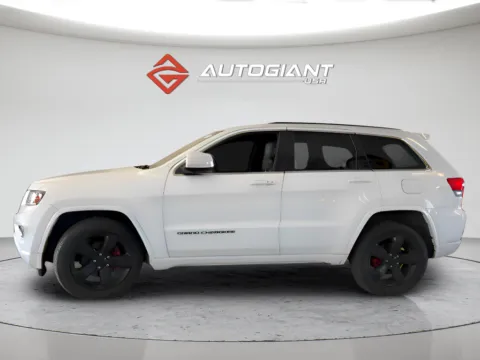 More photos of 2015 Jeep Grand Cherokee Altitude at AutoGiant USA Fishers, IN