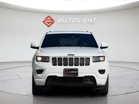 More photos of 2015 Jeep Grand Cherokee Altitude at AutoGiant USA Fishers, IN
