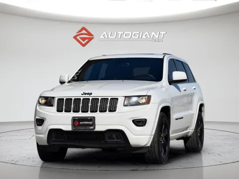 More photos of 2015 Jeep Grand Cherokee Altitude at AutoGiant USA Fishers, IN