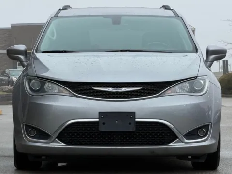 More photos of 2019 Chrysler Pacifica Touring L at AutoGiant USA Fishers, IN