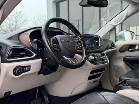 Photos of 2019 Chrysler Pacifica Touring L for sale in Fishers, IN at AutoGiant USA Fishers