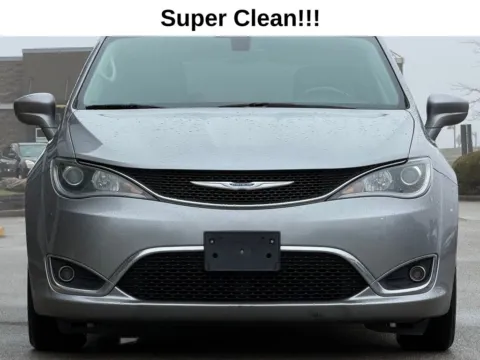 Another view of 2019 Chrysler Pacifica Touring L for sale in Fishers, IN at AutoGiant USA Fishers